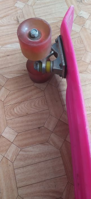 Продам Скейт борт для девочки 

Вастап пишет ил