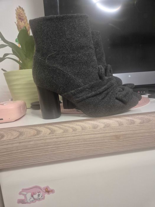 Боти на ZARA Нови