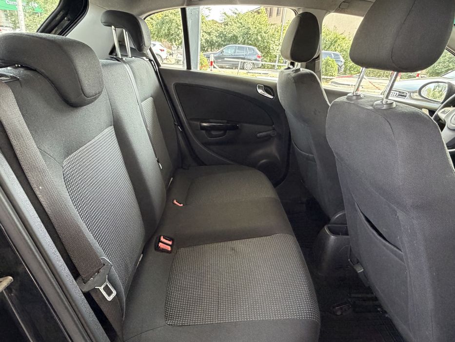 Opel corsa 1.3D 2009 manuala