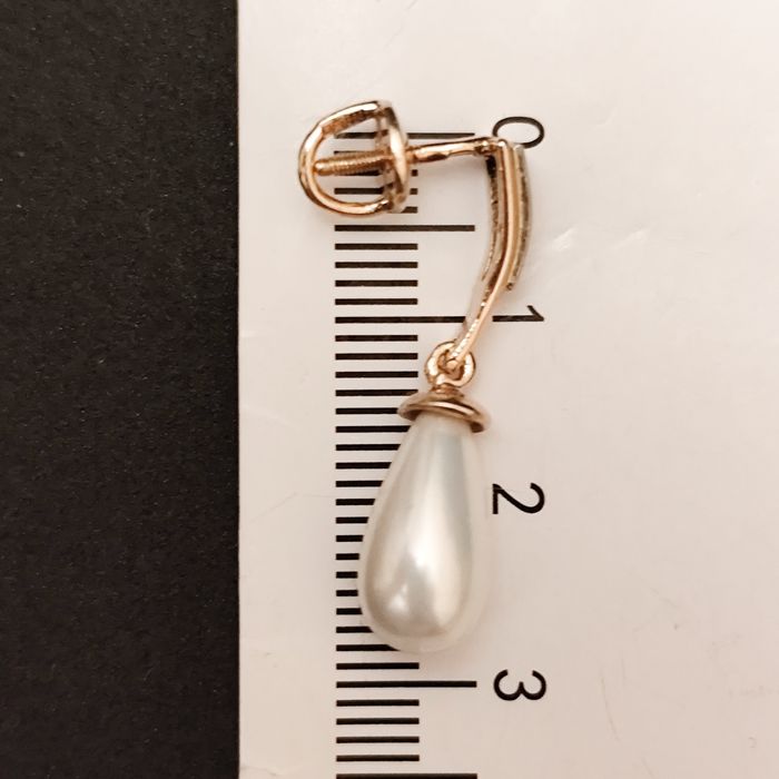 Золотые серьги с бриллиантами и жемчугом