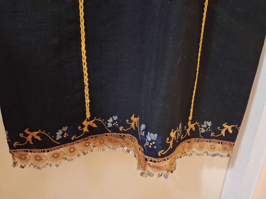 Автентична народна носия