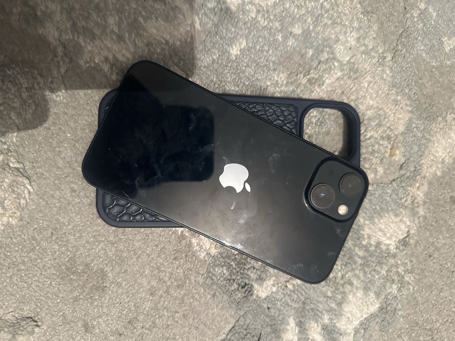 Продаю Айфон 13 синий цвет