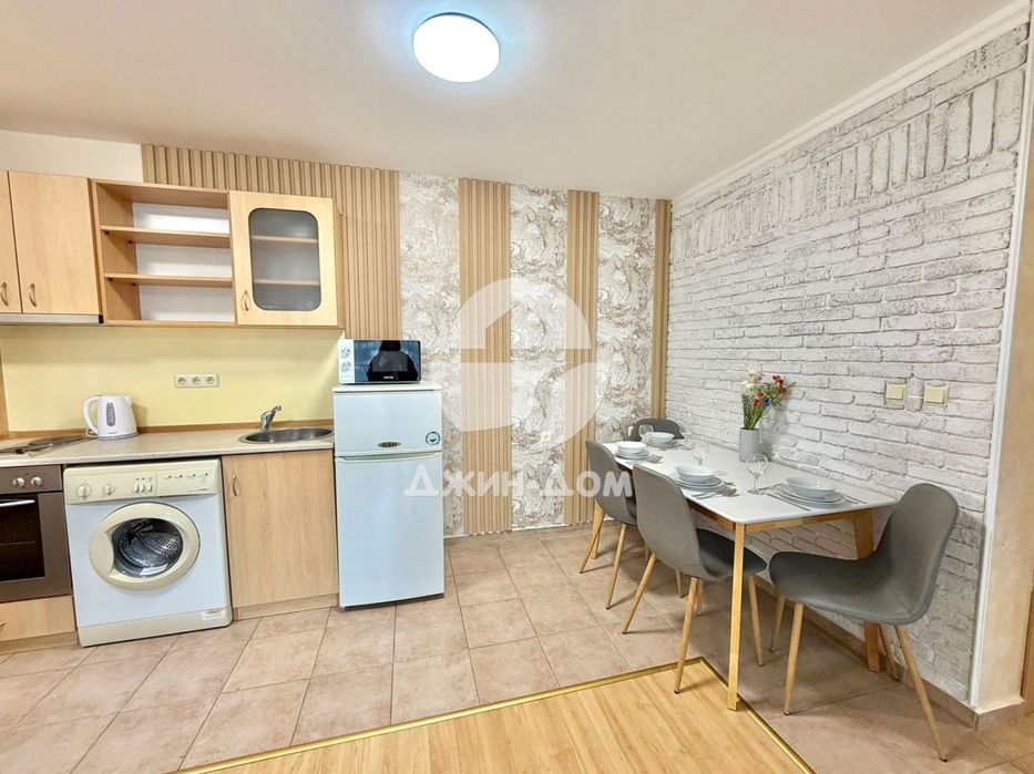 Продава се Двустаен апартамент в к.к. Слънчев бряг - 76 кв.м за 594 €/кв.м - Снимка #2