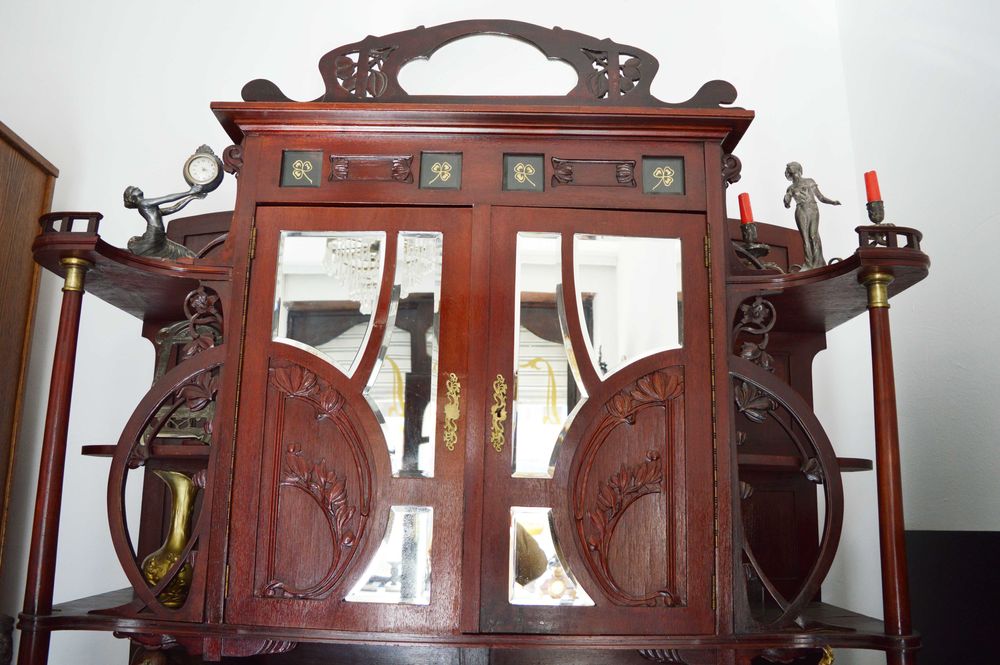 Старинен салонен бюфет сецесион