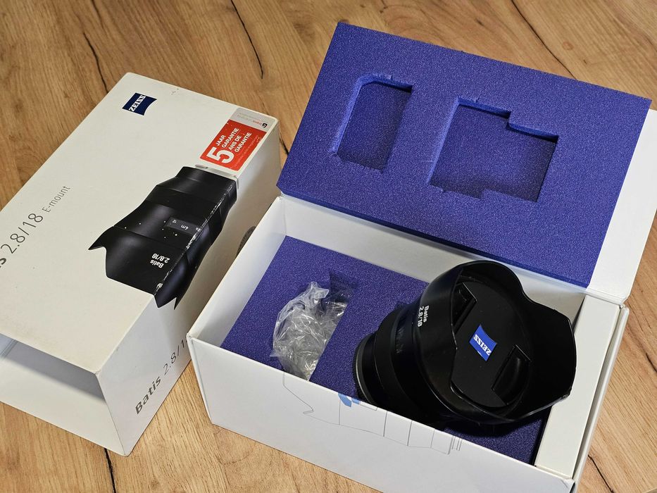 обектив Zeiss Batis 18mm f/2.8 за Sony FE