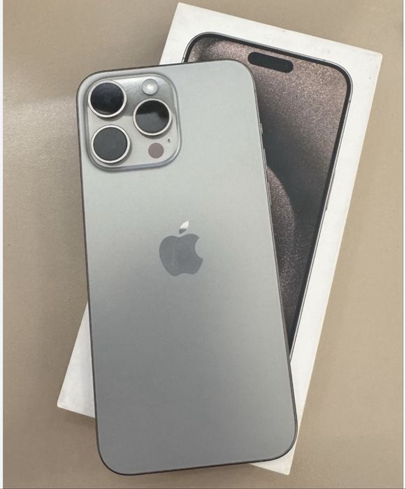 Обменяю iphone 15 pro max 256gb на iphone 17 pro max