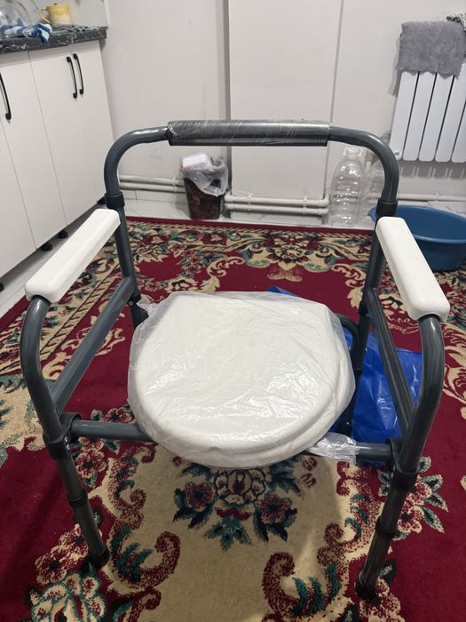 Кресло туалет для инвалидов новый