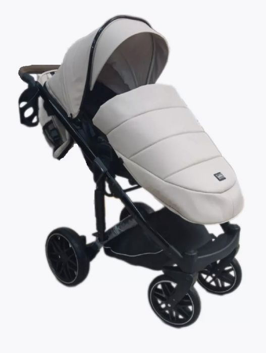 Продается детская коляска LUXMOM F2 2в1