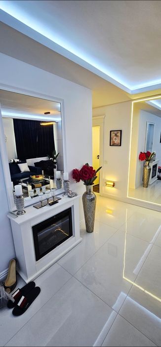 Vand apartament  1 minut de vivo