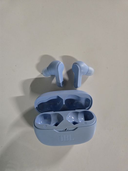 JBL flip 3+ wave beam, оригинални,  топ състояние.