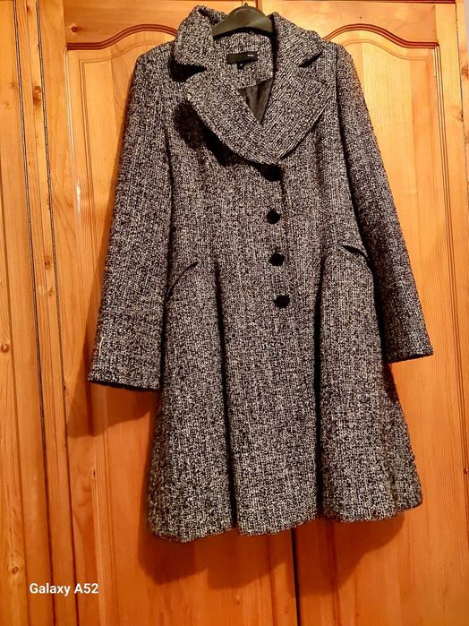 Продавам  дамско палто
