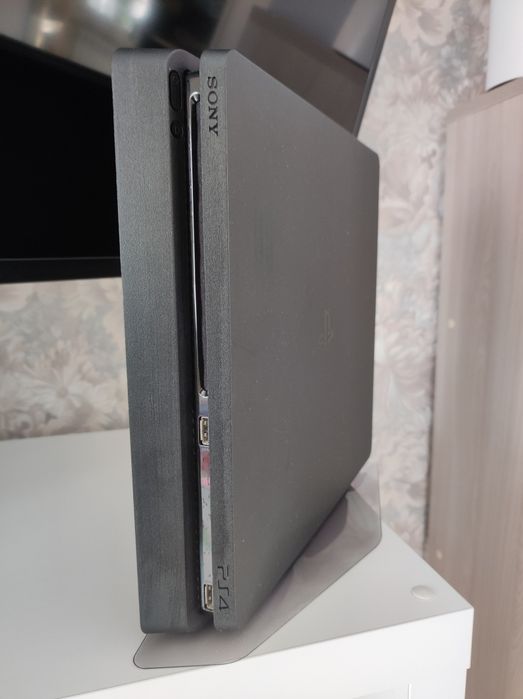 Playstation 4 slim SSD 1TB