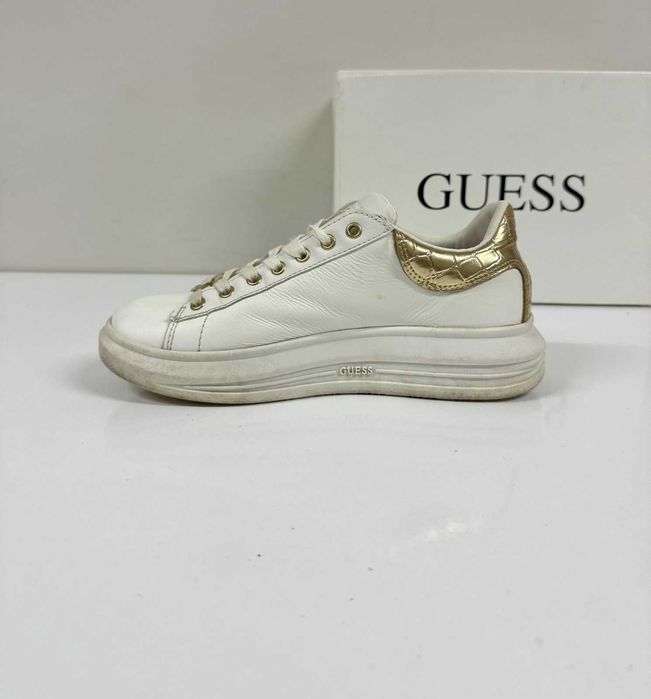 GUESS Sneakers Vibo
