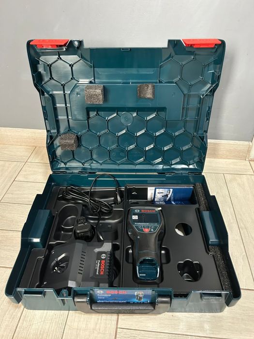 Детектор Bosch D-tect 120 Professional, с дисплеем