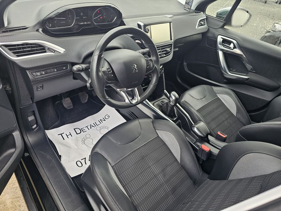 Peugeot 2008  1.2 VTi  Allure