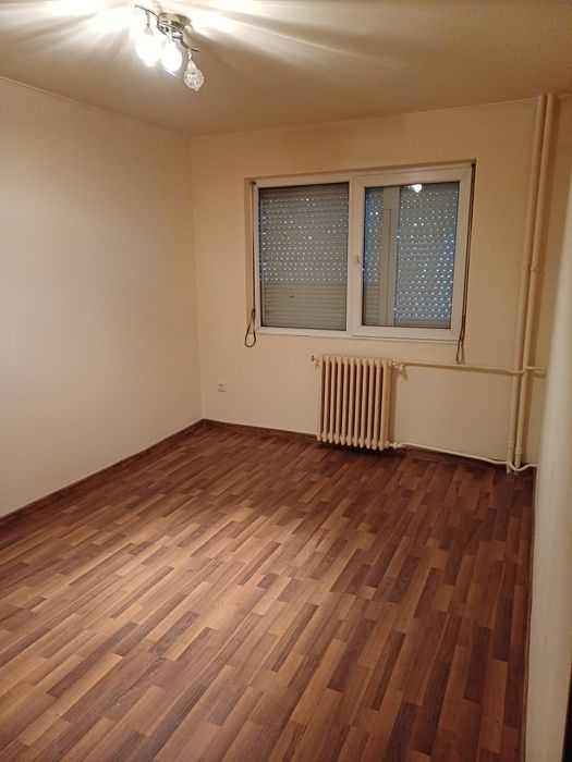Închiriez apartament — fotografia 3