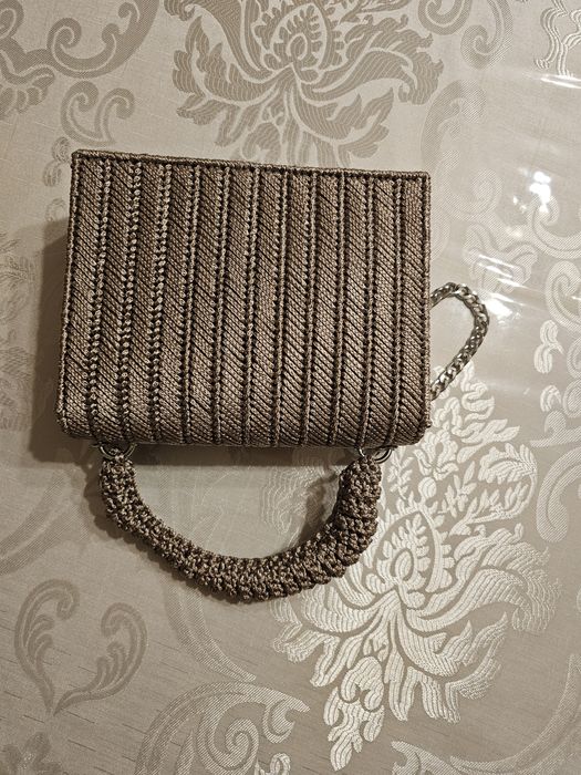 Geanta cusuta manual