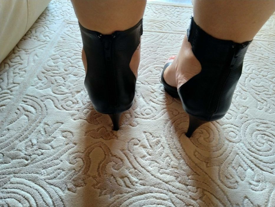 Vând. Sandale dama , marca neno , mărimea 39