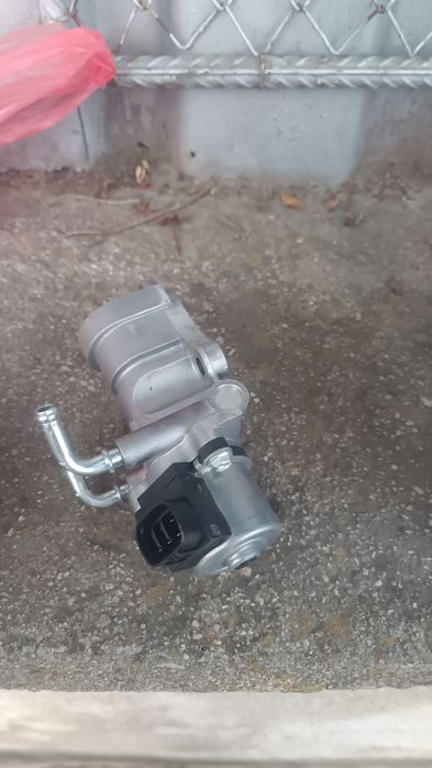 Егиер клапа за Тойота рав 4