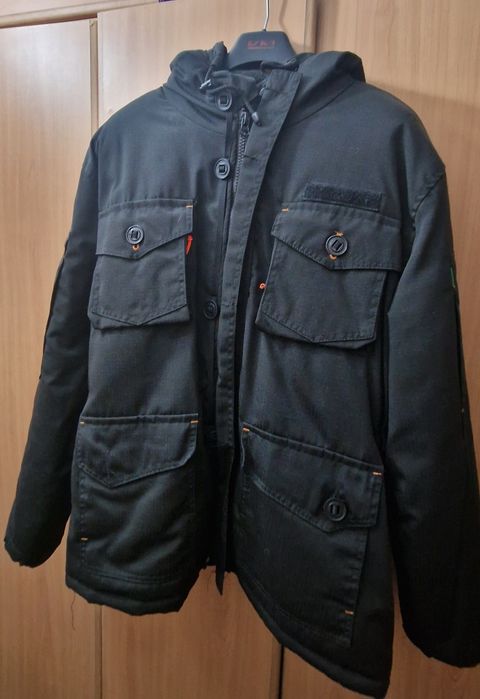 Продам зимнюю куртку