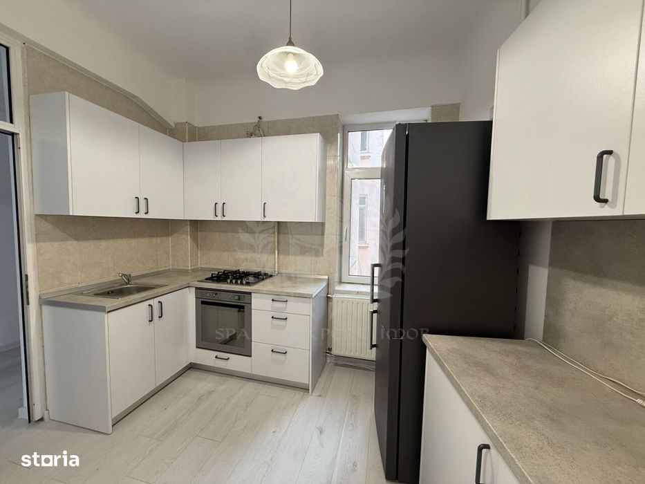 Apartament 2 camere / Spatiu comercial, zona Ultacentrala, Ploiesti