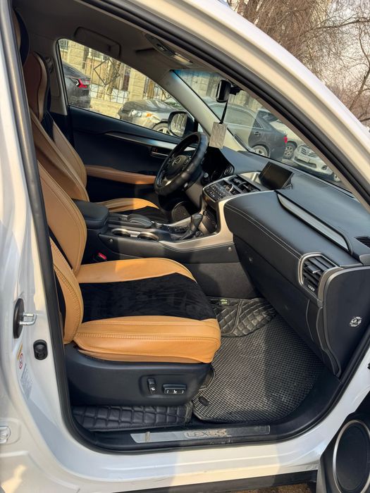 Чехлы на сидения lexus nx200