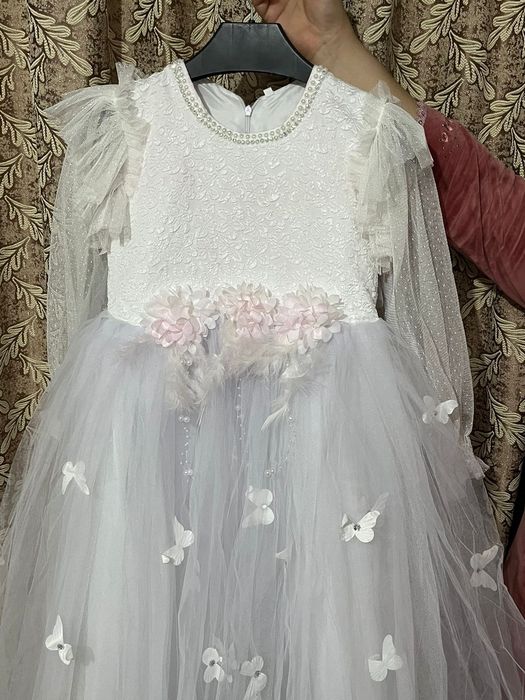 Белый бальный платья