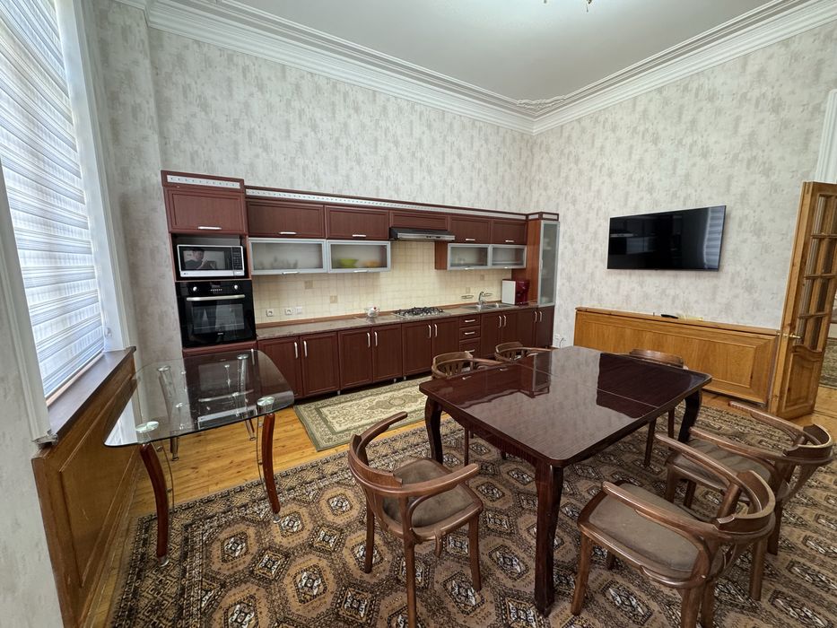 Сдам в аренду 2х этажный дом в центре по ул. Аккурганская