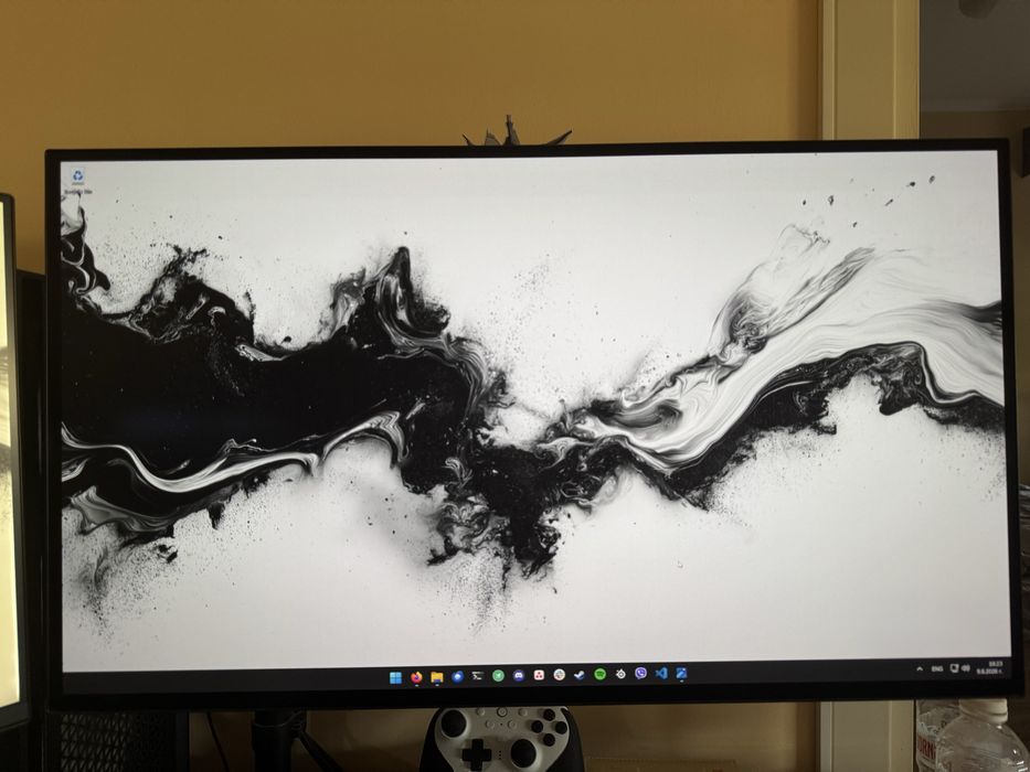 Gigabyte - MO27Q28G 27 Inch, WOLED, QHD Gaming Monitor - 2560 x 1440, 280Hz, 0.03ms response