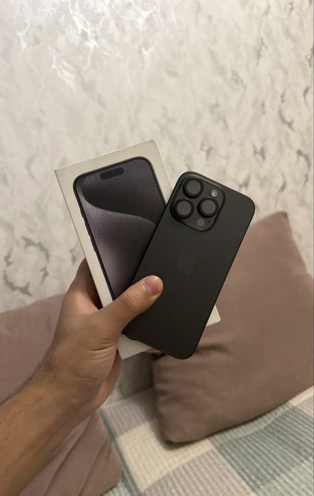Срочно продам Iphone 15 pro на 256 гб
