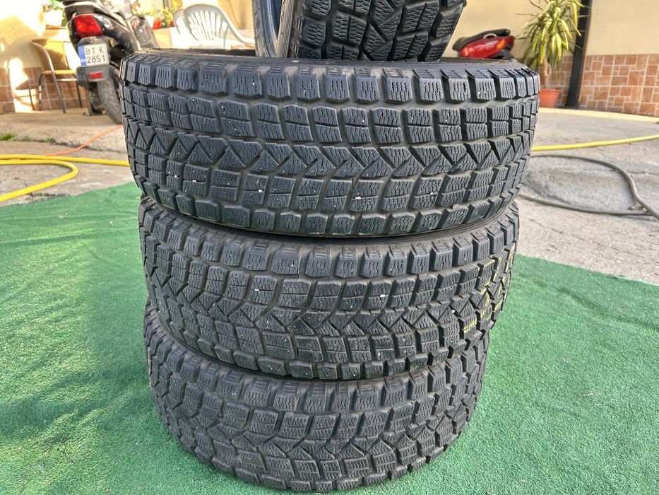 4 зимни гуми 215 60 16 presa suv maxxis 9мм  за сняг и лед