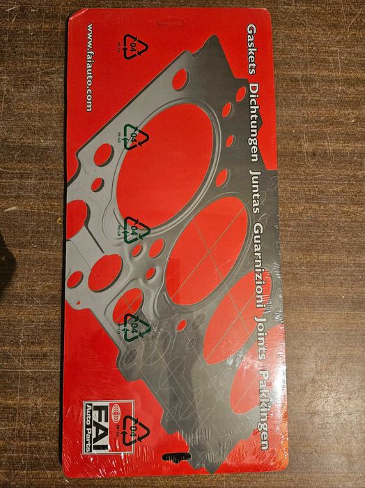 Продава се гарнитура за капак на цилиндрова глава за Renault, Dacia