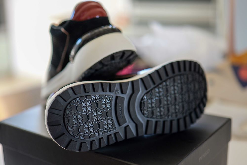 обувки PINKO - нови, номер 38