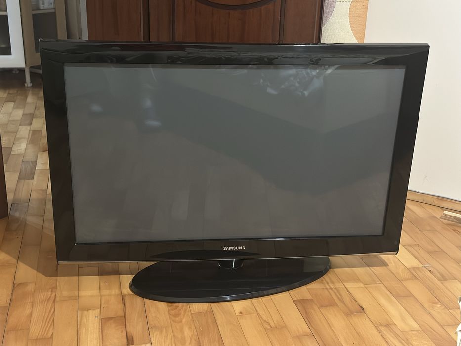 Телевизор Samsung 42'