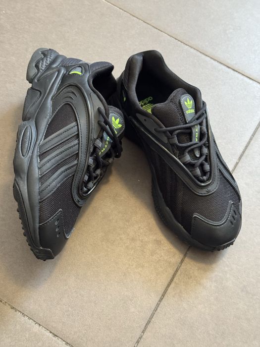 ADIDAS OZTRAL negrii 37 1/3 impecabil