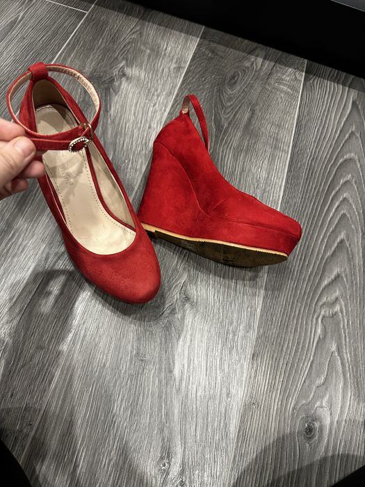 Pantofi cu platforma 36