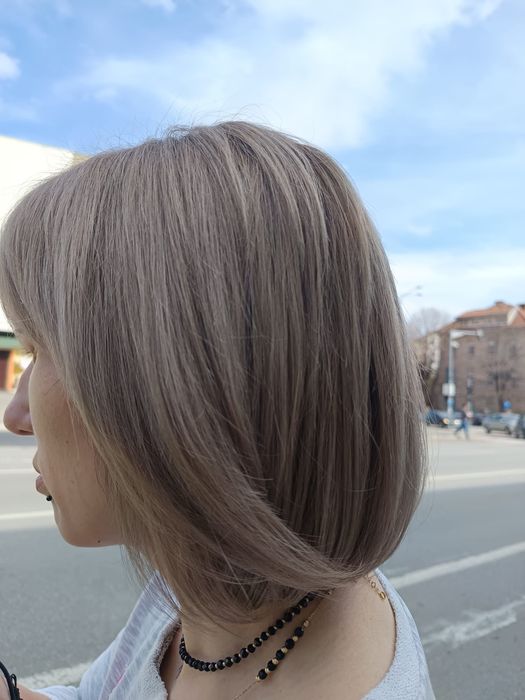 Ofer servicii de coafor