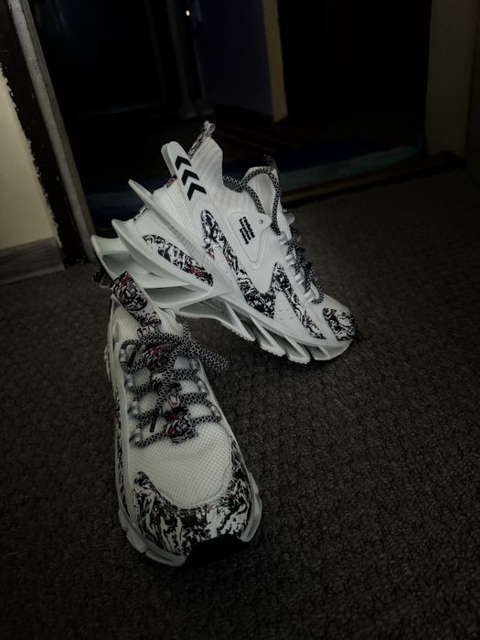 Продавам маратонки