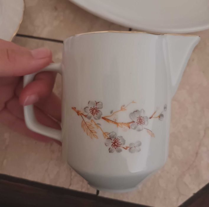 Ретро български порцелан плата и канички