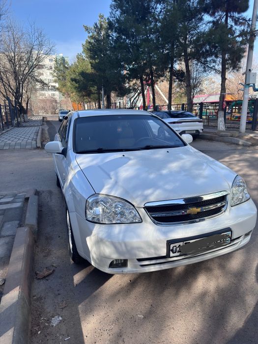 Chevrolet lacetti 2010
