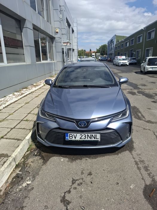toyota corolla 1.8 hybrid