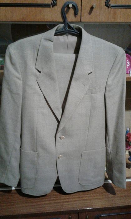 Костюм мужской. .