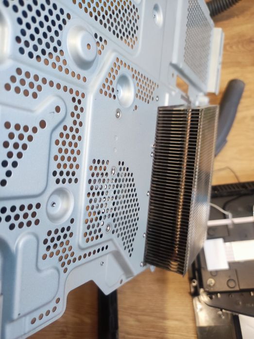 Curatare praf inlocuire pasta procesor laptop pc console PS3 PS4 Xbox