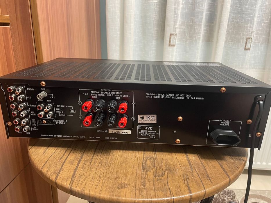 JVC AX-R562 Integrated Amplifier