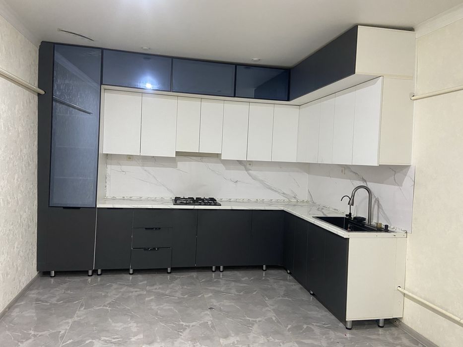 Куханный мебель продаю из зс сноноса