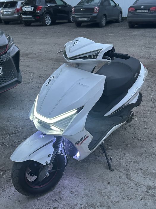 Продам скутер М12