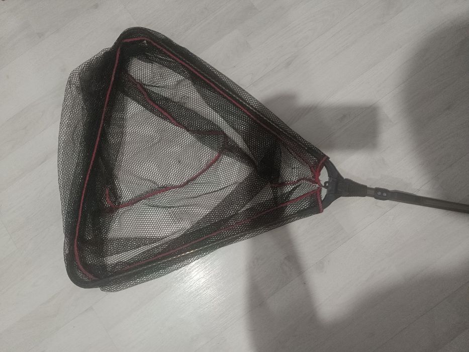 Срочно продам Спиннинги Электра 2.4м 3 шт