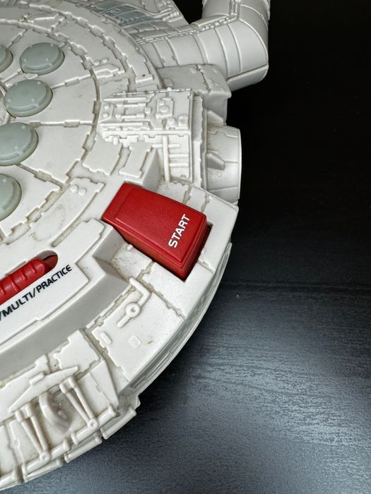 Star Wars Millenium Falcon 1997 Електронна игра
