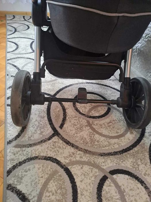 Детска количка...