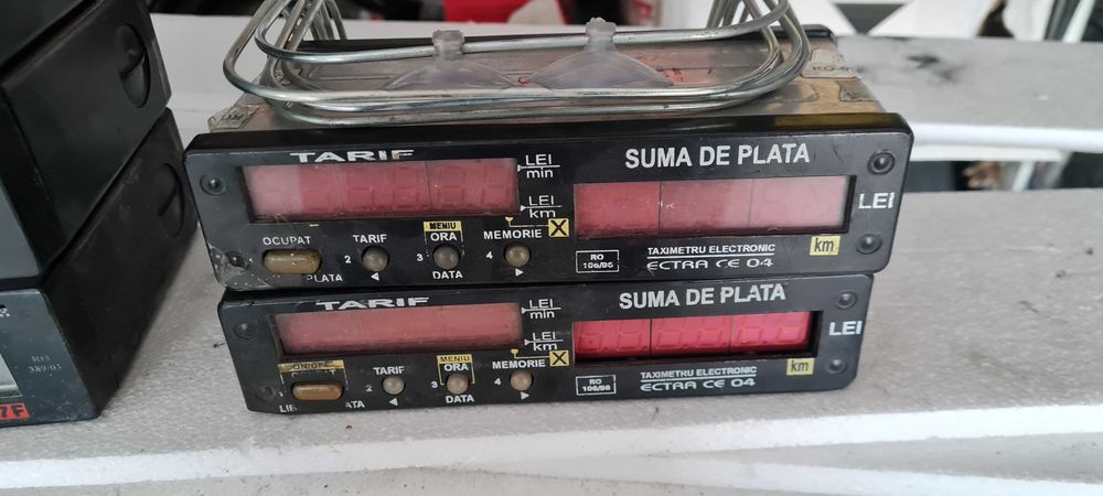 Vand case de marcat taxi Ectra CE67F